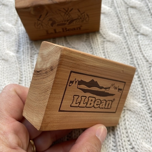 L.L. Bean Pair Cedar Wood Blocks Wood Duck/Mt lake scene Moth Repellent 3" x 2" - Picture 6 of 6